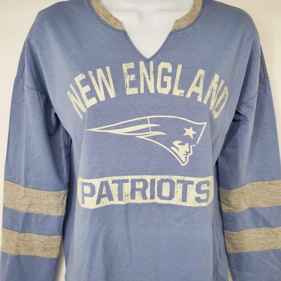 New England Patriots Shirt Women Small NFL Football Team Apparel Long Sleeve - Picture 2 of 5